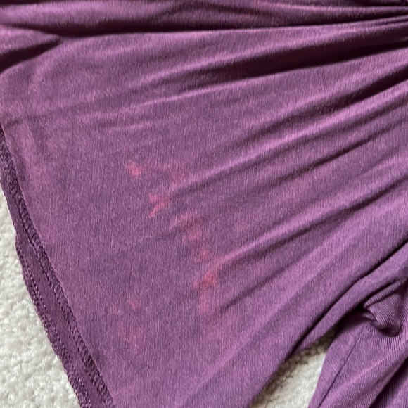 🌴Host Pick🌴Purple Cold Shoulder Top - Picture 3 of 4